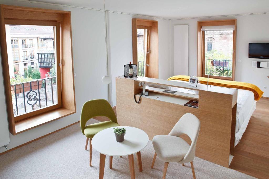 Hotel Echaurren Relais & Chateaux Ezcaray Bilik gambar